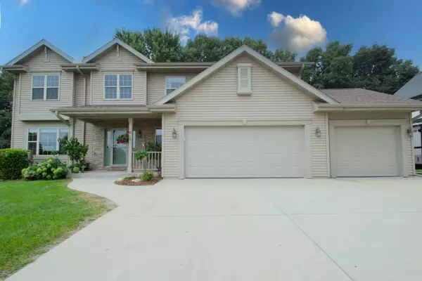 813 Casey Dr, Watertown, WI 53094