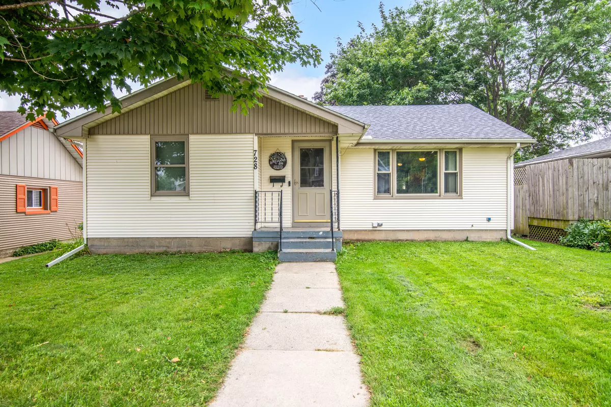 Watertown, WI 53098,728 N Church St