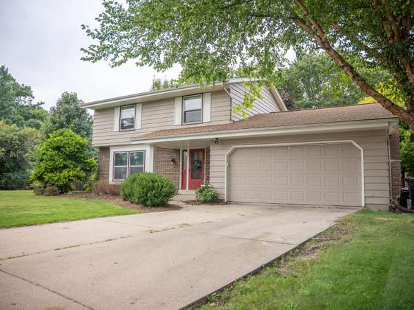 4916 W Joleno Ct, Brown Deer, WI 53223