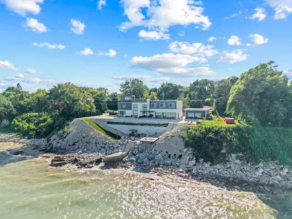 500 14th Pl, Somers, WI 53140