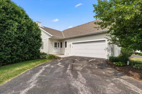 Hartford, WI 53027,836 Bridlewood Dr
