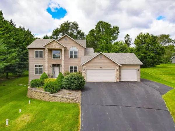 N1609 Pleasant Rd, Koshkonong, WI 53538