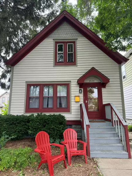 2430 S Williams St, Milwaukee, WI 53207