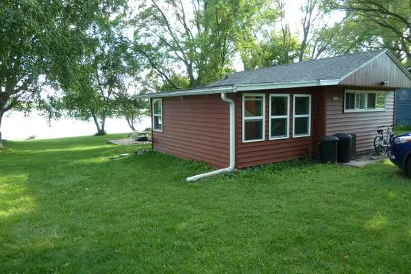 3057 Smith Lake Rd, Barton, WI 53090