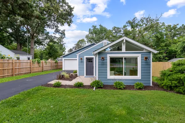 2707 Cameron St, Delavan, WI 53115