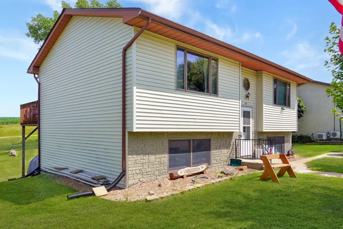 Allamakee, IA 52172,1101 1st St NW