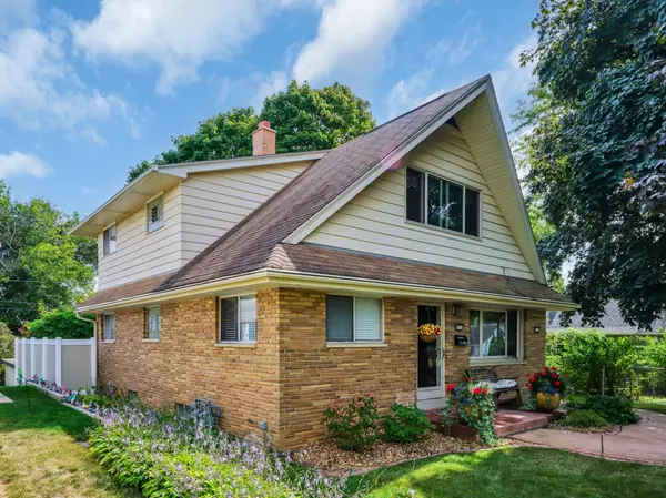 3634 S 34th St Unit 3636, Greenfield, WI 53221