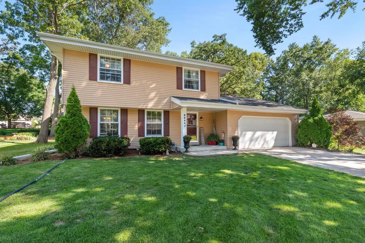 Franklin, WI 53132,8044 W Beacon Hill Dr