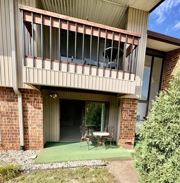 8102 W Oklahoma Ave Unit 7, West Allis, WI 53219