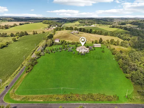 Ashford, WI 53010,N2135 Hilltop Dr