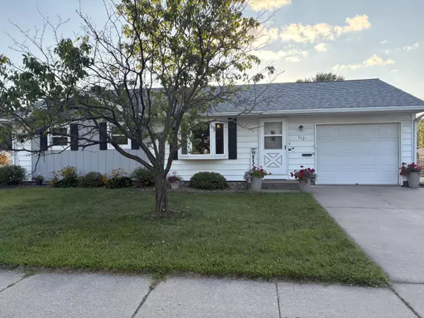 312 12th Ave S, Onalaska, WI 54650