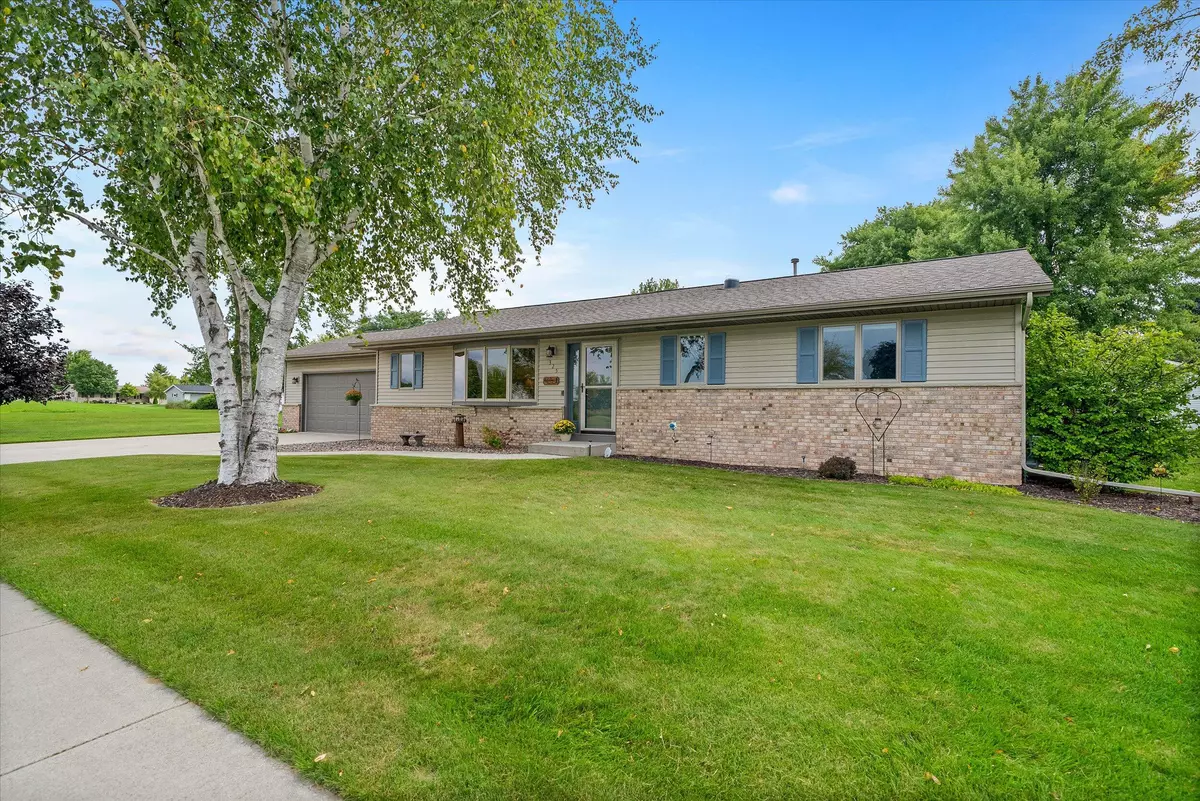 Oostburg, WI 53070,325 N 15th St