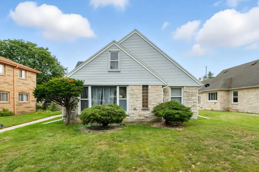 5641 W Melvina St, Milwaukee, WI 53216