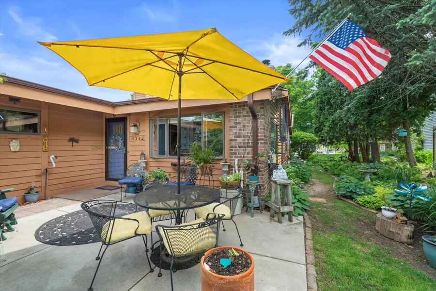 6342 Cedar St, Wauwatosa, WI 53213