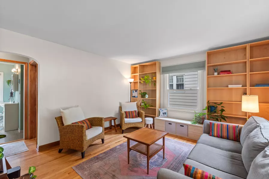 3818 S Lenox St, Milwaukee, WI 53207