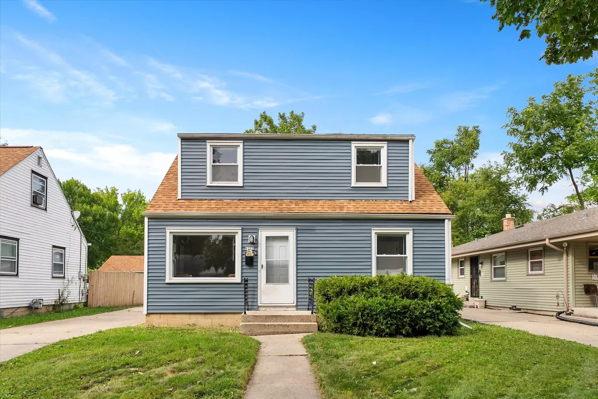 Milwaukee, WI 53218,6222 W Fairmount Ave