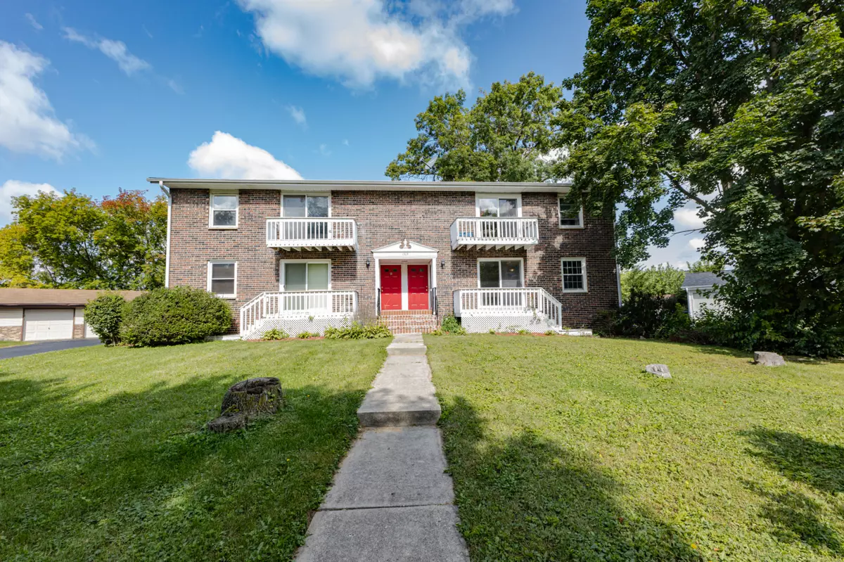 Waukesha, WI 53186,1305 Camden Way Unit D