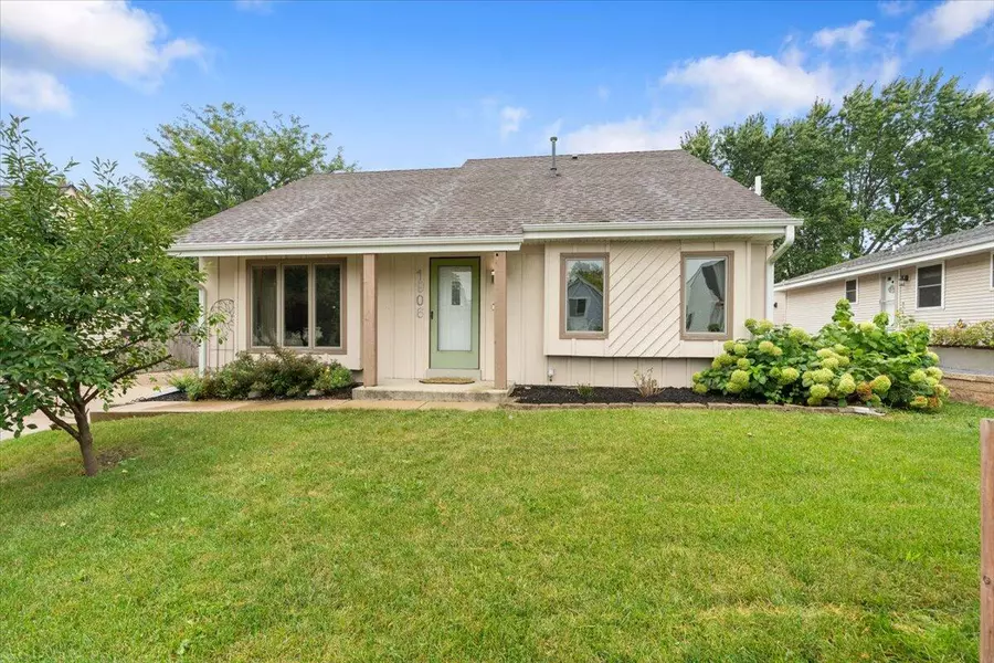 1906 Marliz Dr, Waukesha, WI 53189