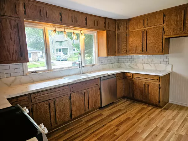 Waukesha, WI 53186,125 Tenny Ave