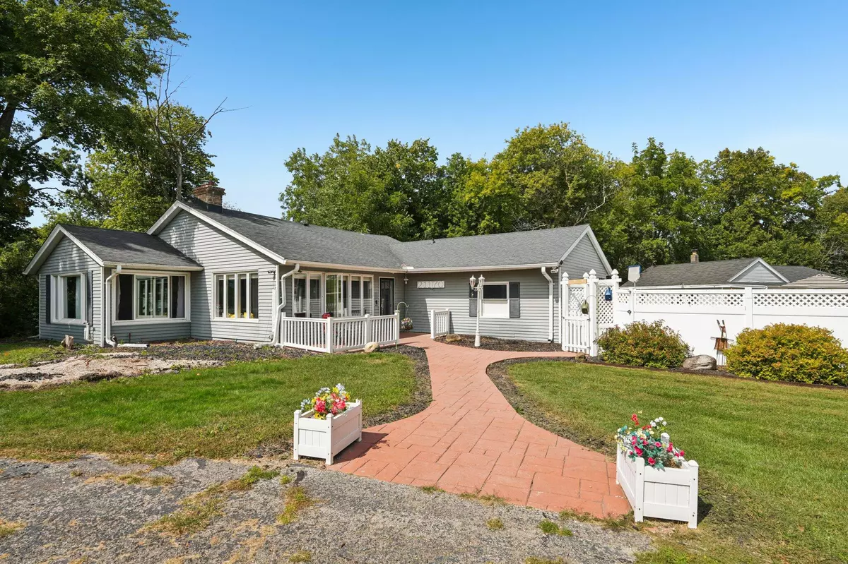 New Berlin, WI 53146,21170 W National Ave