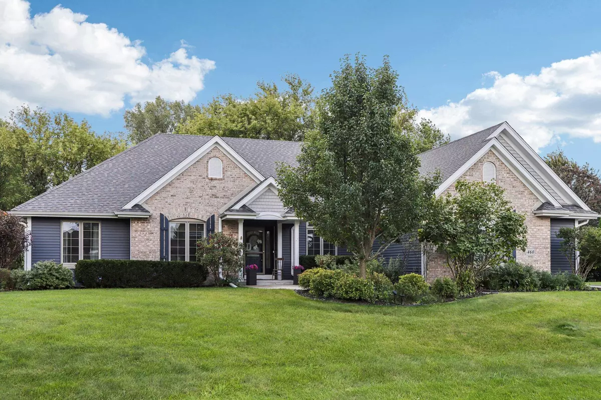 Dousman, WI 53118,460 E Red Pine Cir