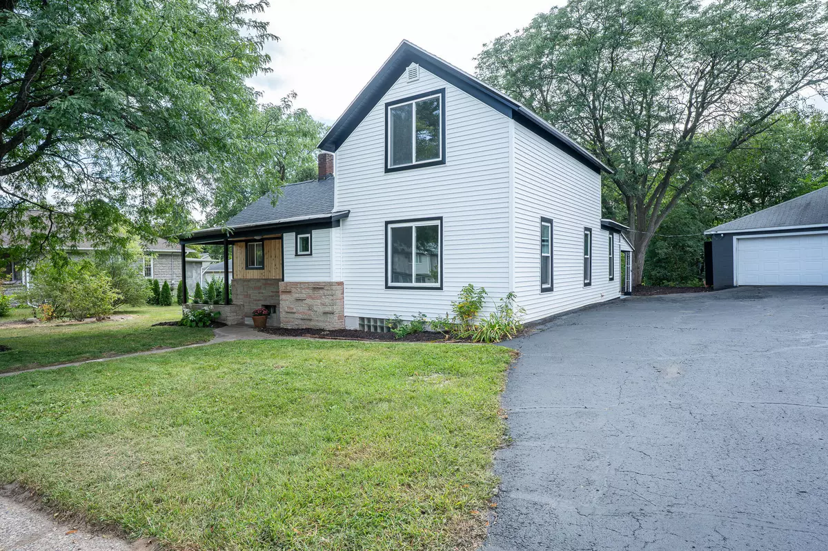 Onalaska, WI 54650,431 4th Ave N