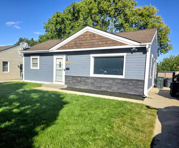 2450 S 92nd St, West Allis, WI 53227