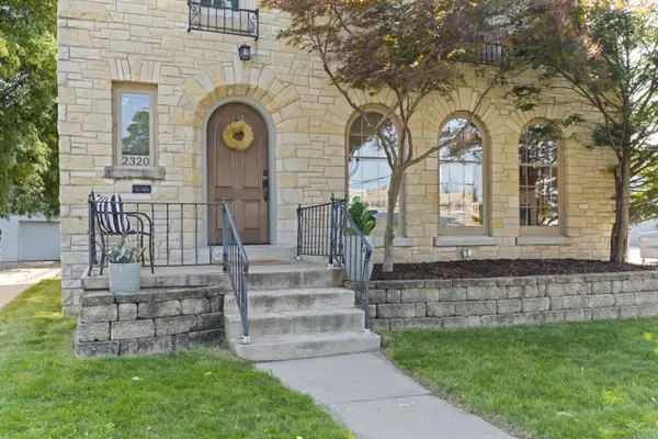 Wauwatosa, WI 53226,2320 N 89th St