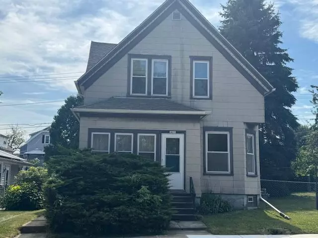 427 Michigan Ave, South Milwaukee, WI 53172