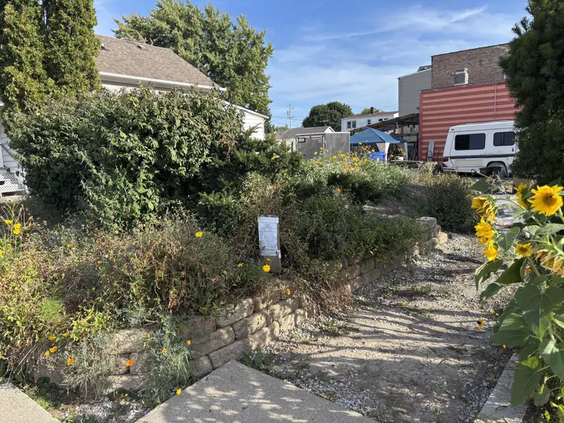 823 45th St, Kenosha, WI 53140