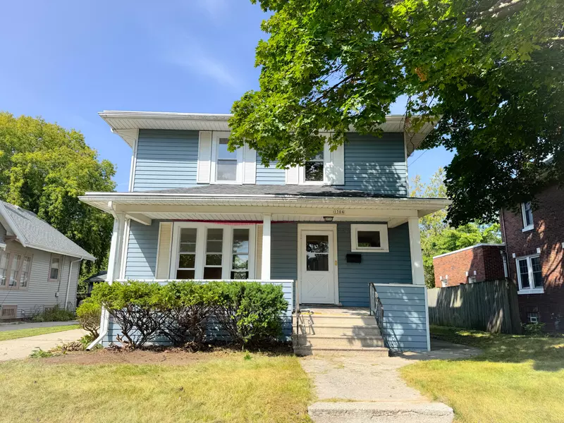 1504 New York Ave, Manitowoc, WI 54220