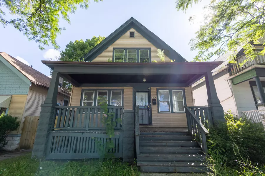 3354 N 26th St, Milwaukee, WI 53206