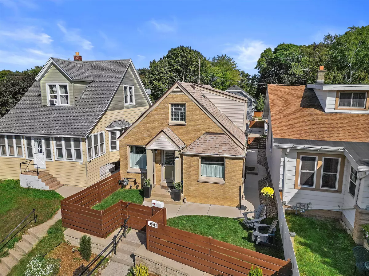 Milwaukee, WI 53207,3508 S Howell Ave