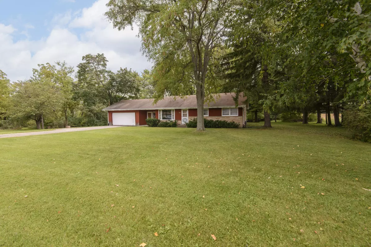 Franklin, WI 53132,10905 W Oakwood Rd