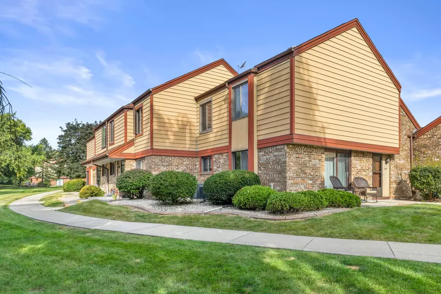 4021 W College Ave, Franklin, WI 53221