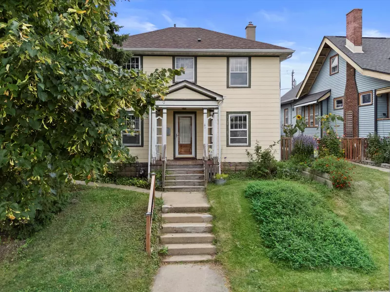 821 S 57th St, West Allis, WI 53214