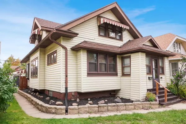 West Allis, WI 53214,1205 S 74th St Unit 1207