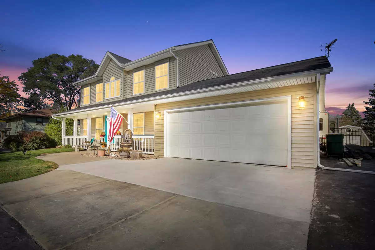 West Bend, WI 53090,2350 E Sandy Acre Rd