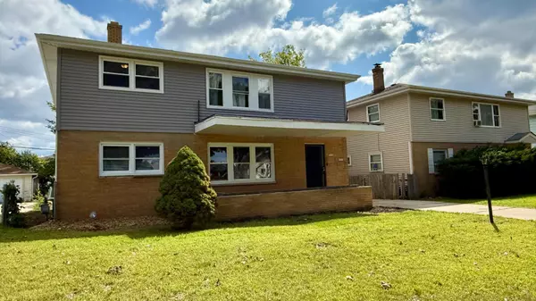 5922 N 84th St Unit 5924, Milwaukee, WI 53225