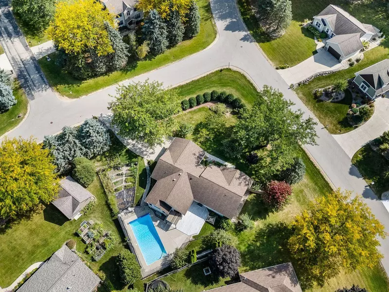 N4625 Prairie Rose Rd, Oakland, WI 53523