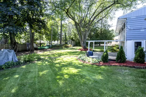 Waukesha, WI 53186,1037 Windsor Dr