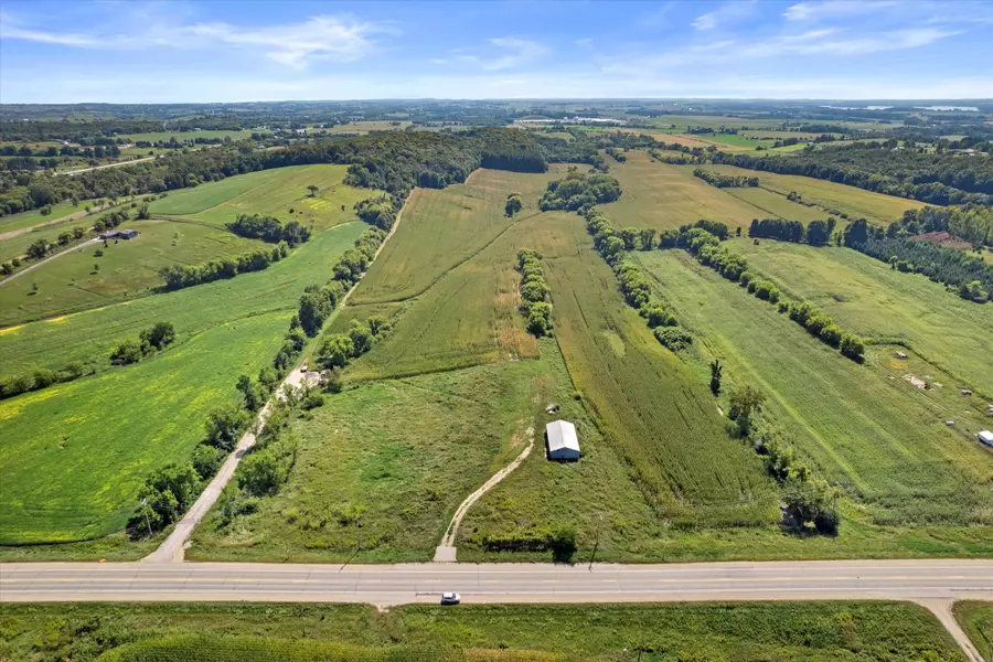 W3071 State Road 33 -, Hubbard, WI 53035