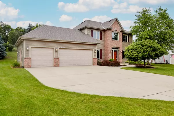 Sussex, WI 53089,W234N7641 Grey Moss Ct