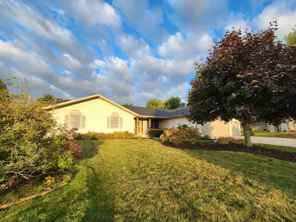 6510 Hidden Fields Ct, Wilson, WI 53081