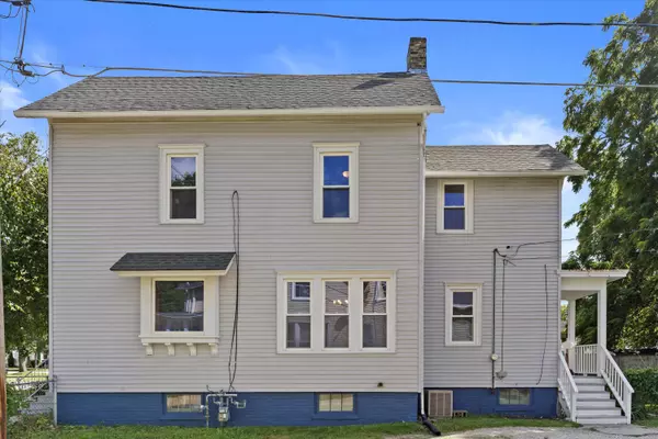 1320 Thurston Ave, Racine, WI 53405