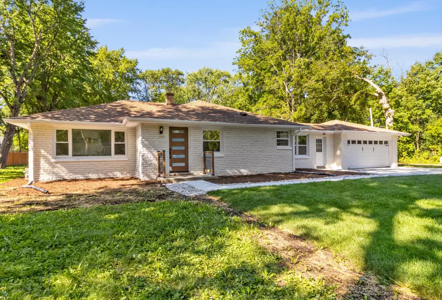 10000 W Green Tree Rd, Milwaukee, WI 53224