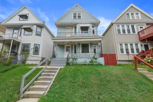 2471 S 19th St, Milwaukee, WI 53215