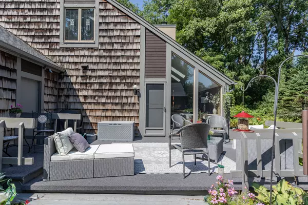 Wind Point, WI 53402,95 Woodfield Ct