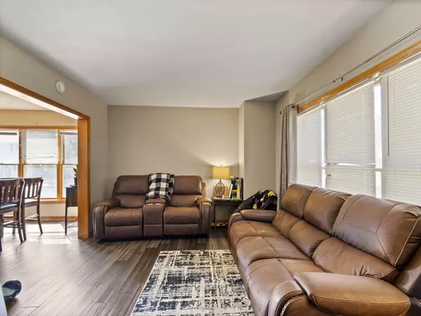 Milwaukee, WI 53215,1326 S 37th St