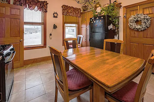 Milwaukee, WI 53207,731 E Russell Ave